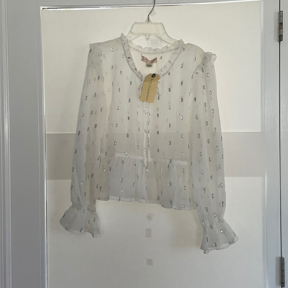 NWT B.O.G. Collective Shear White Long Sleeve Blouse Size Medium